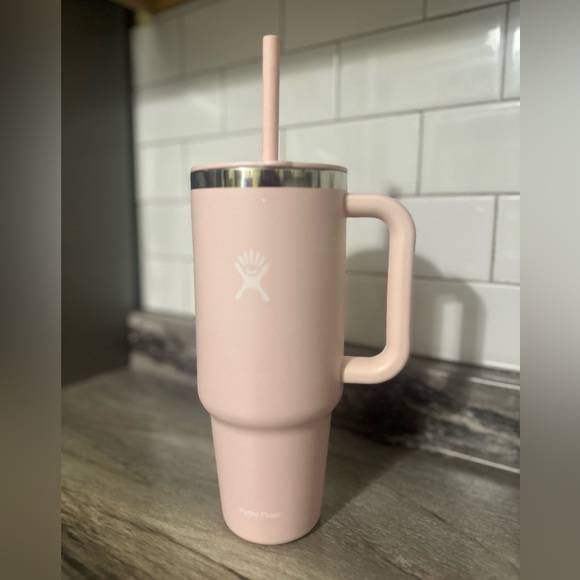 Hydro Flask All Around Travel 40oz tumbler with handle and straw. Trillium pink - Picture 1 of 3